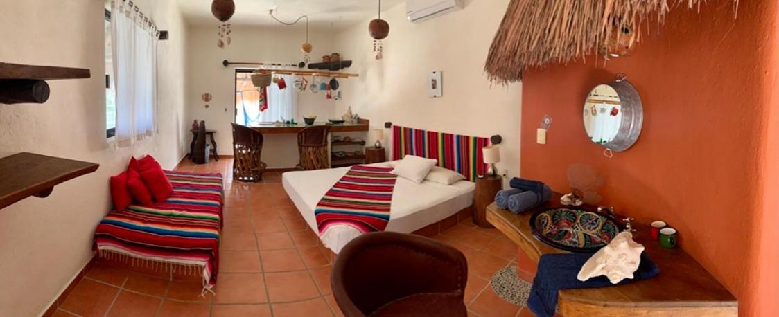 Lo Nuestro Petit Hotel Tulum Exterior photo