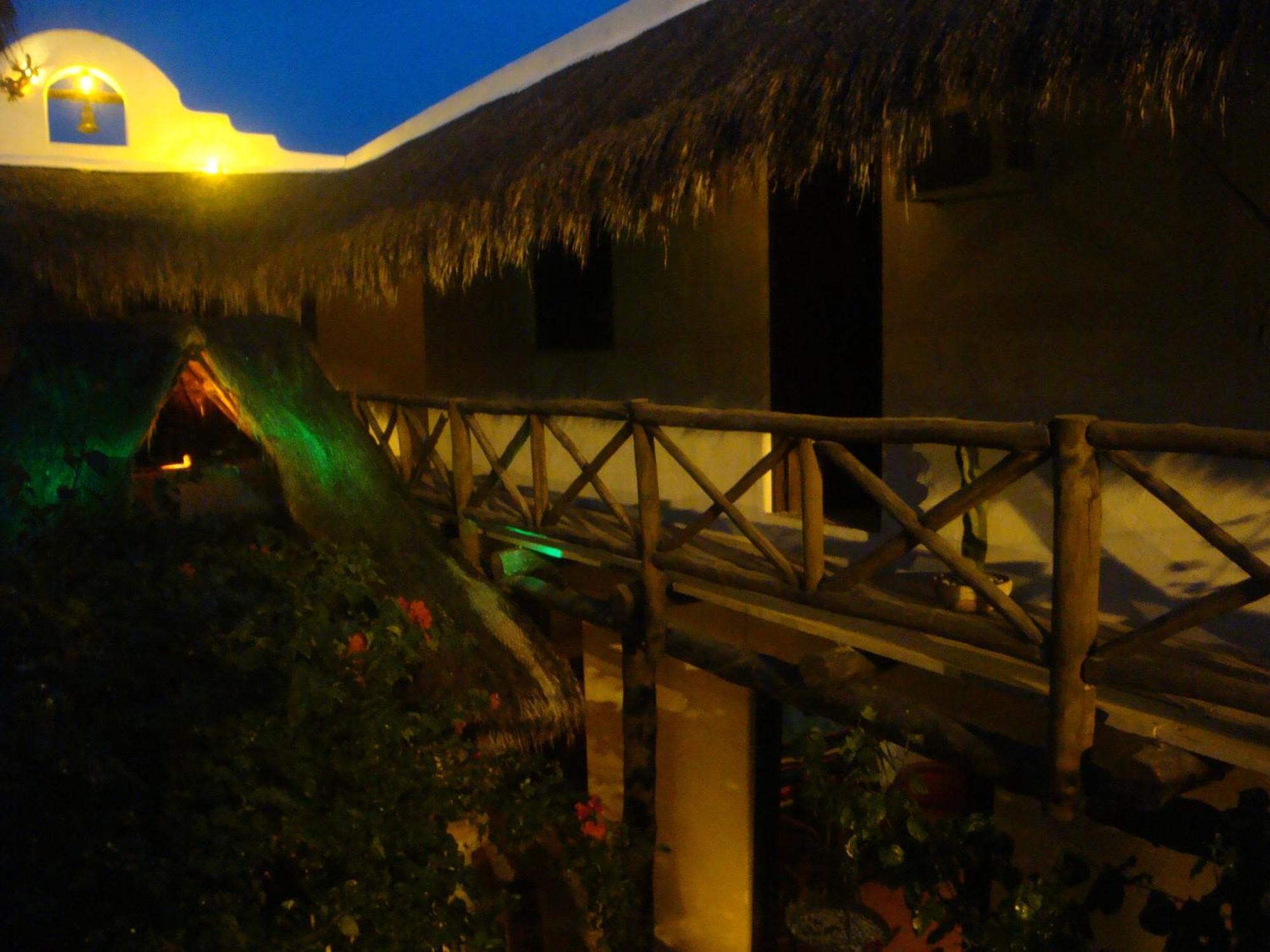 Lo Nuestro Petit Hotel Tulum Exterior photo