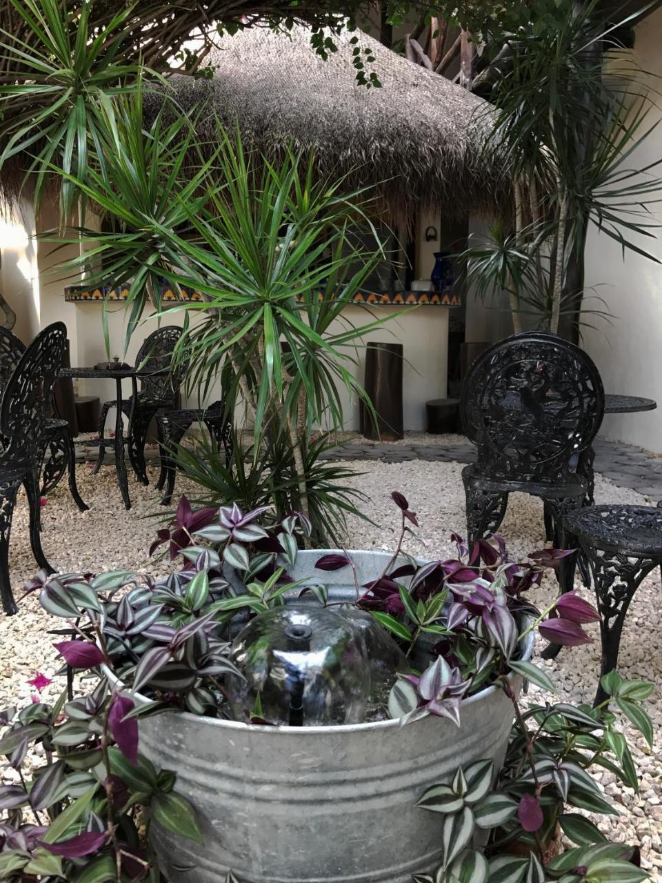 Lo Nuestro Petit Hotel Tulum Exterior photo