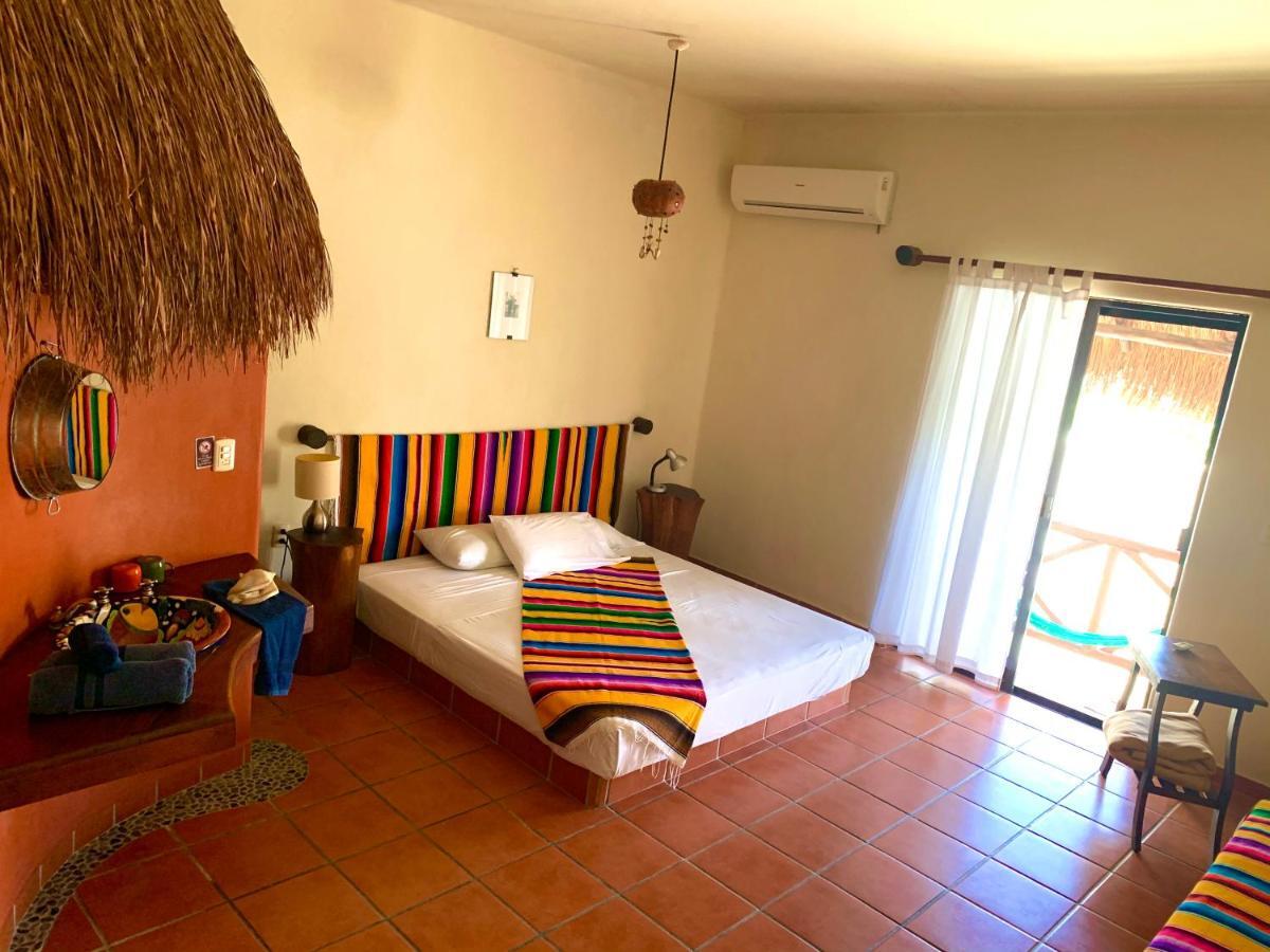Lo Nuestro Petit Hotel Tulum Exterior photo